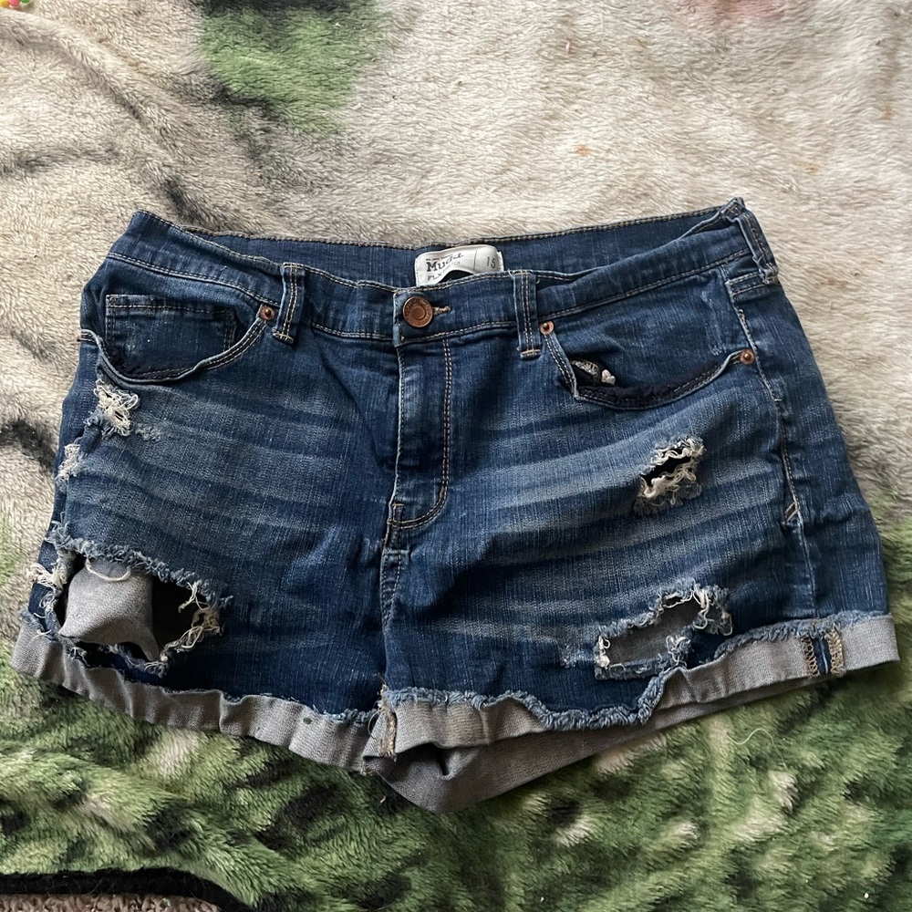 Mudd Flex Stretch High Rise Woman’s Shortie Distressed Dark Blue Jean Shorts 15 - Picture 9 of 10